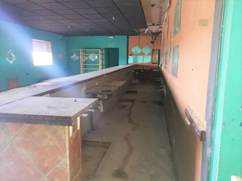 Retail in Candasnos for sale - Building Photo - Image 3 of 19