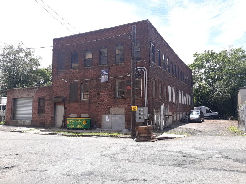 44-48 Dickerson St, Newark, NJ for sale - Building Photo - Image 1 of 1