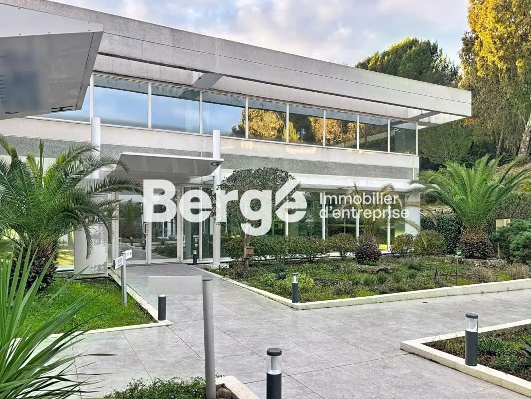 Office in SOPHIA ANTIPOLIS to rent Building Photo- Image 1 of 10