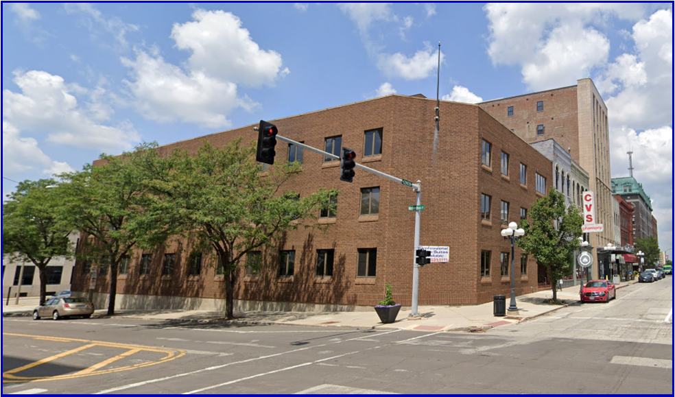 202 N Center St, Bloomington, IL for sale - Primary Photo - Image 1 of 1