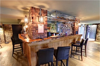 Allanvale Rd, Bridge Of Allan to rent Interior Photo- Image 1 of 2