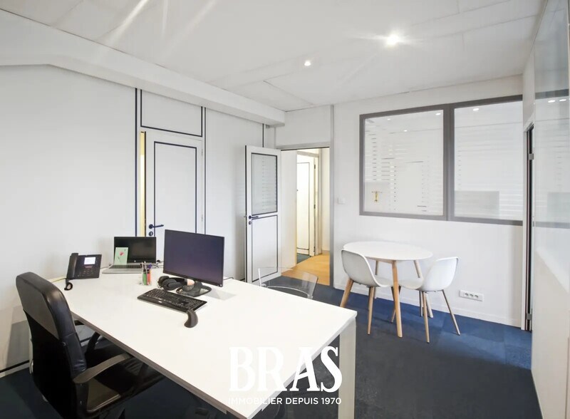 Office in Nantes to rent - Interior Photo - Image 3 of 4