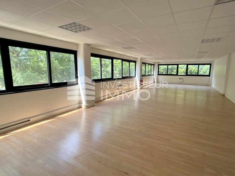 Office in Antony for sale - Interior Photo - Image 3 of 5