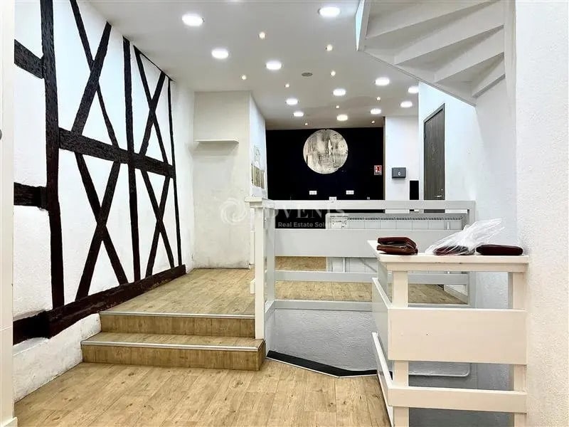 Location Commerce 74 m² - Photo 1