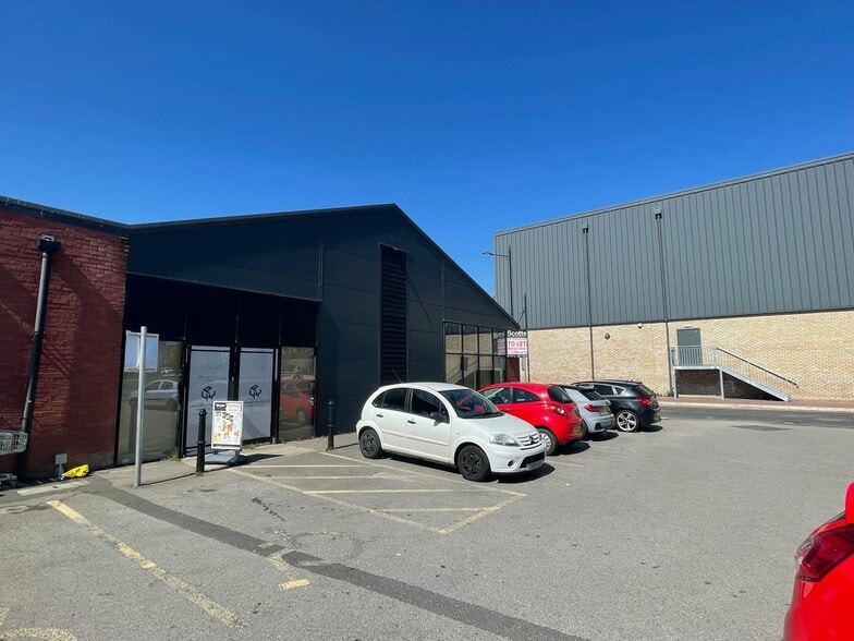 Unit 1 Heaton St, Gainsborough to rent - Building Photo - Image 2 of 9