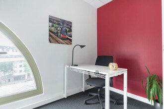 Co-working Space in Lille to rent Interior Photo- Image 2 of 9