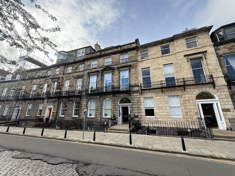 6 Coates Cres, Edinburgh to rent - Building Photo - Image 3 of 28