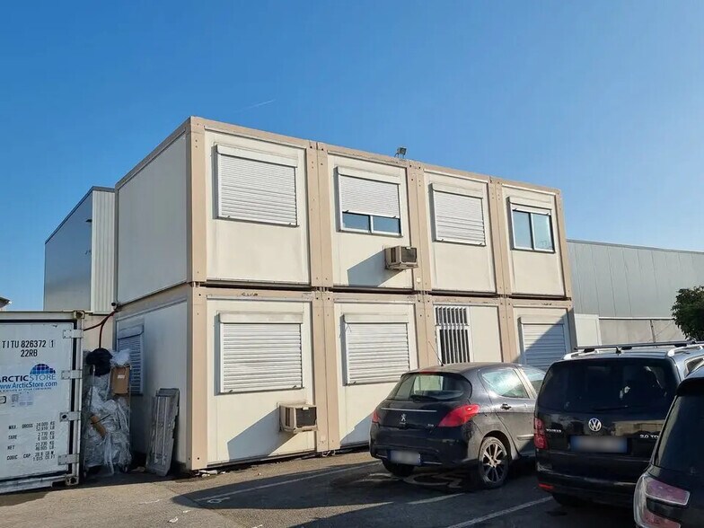 Office in Pantin to rent - Building Photo - Image 3 of 5