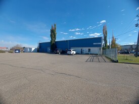 5424 45 St, Red Deer AB - Commercial Property