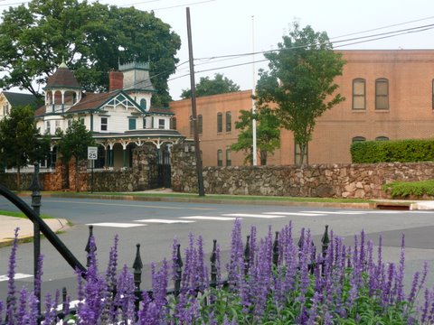 1 E Main St, Flemington, NJ for rent - Building Photo - Image 1 of 12