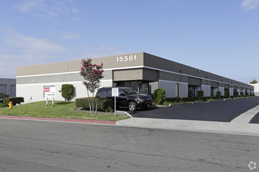 15561 Product Ln, Huntington Beach, CA for sale - Primary Photo - Image 1 of 1