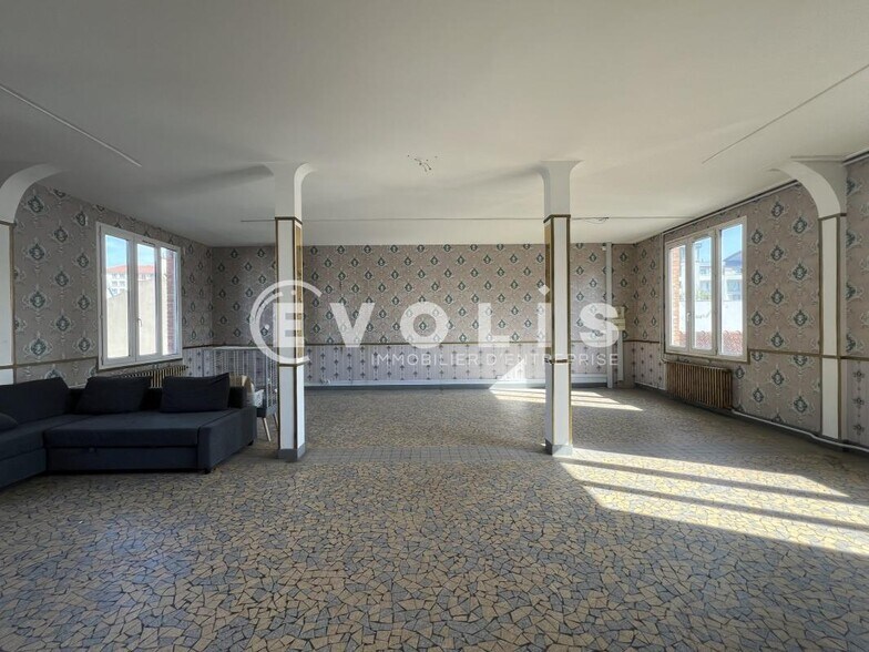 Office in Champigny-sur-Marne to rent - Interior Photo - Image 2 of 11
