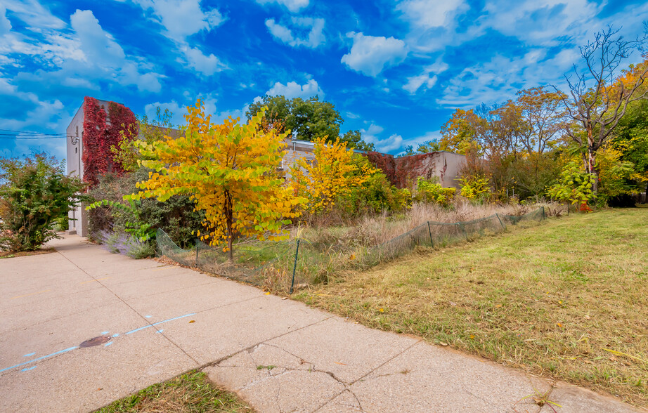 927-933 E Madison St, Louisville, KY for sale - Building Photo - Image 3 of 43