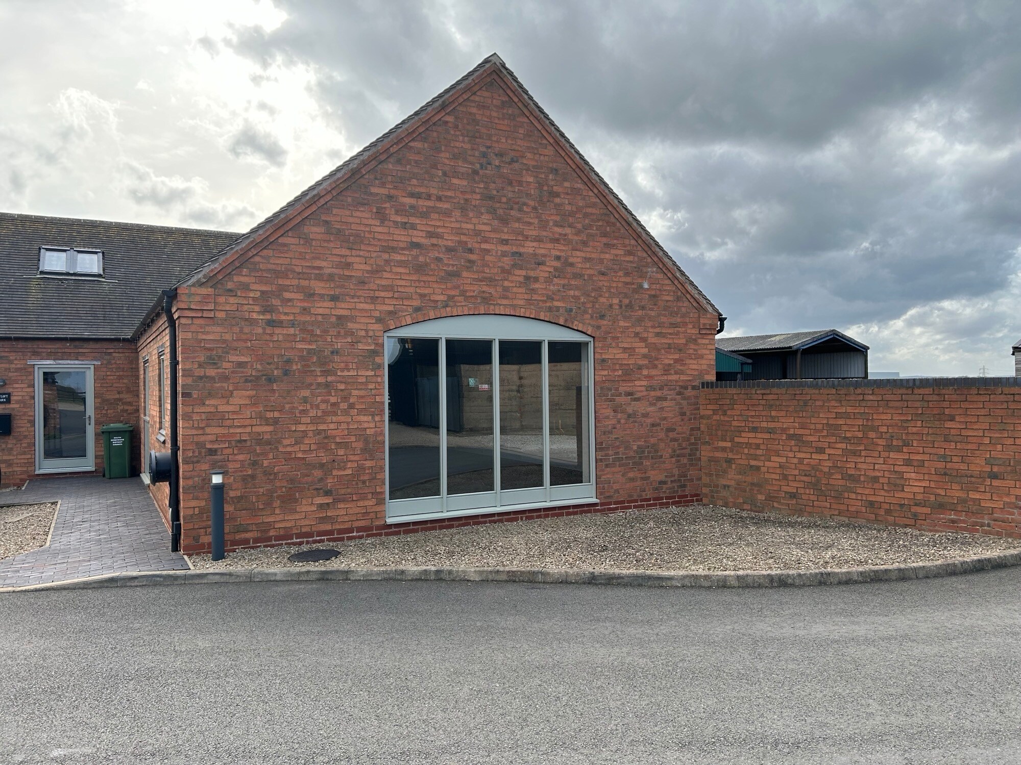 Borough Hl, Swadlincote for sale Primary Photo- Image 1 of 1