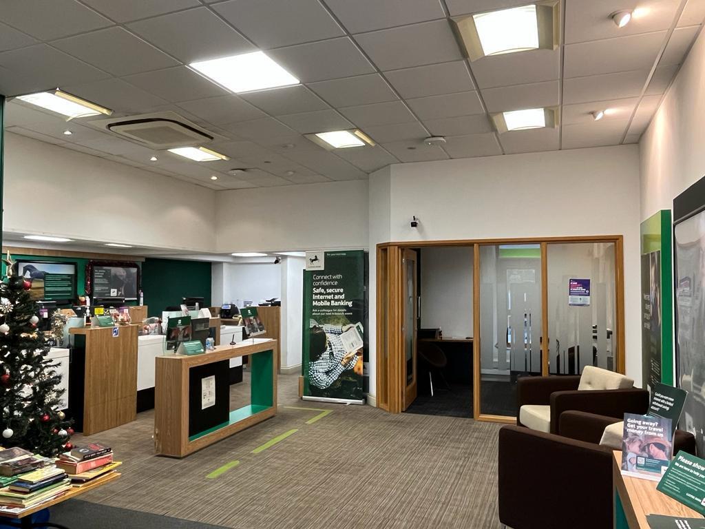 Boverton Rd, Llantwit Major to rent Interior Photo- Image 1 of 2