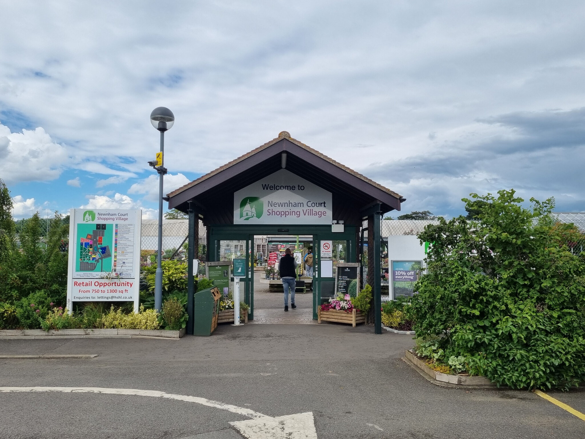 Bearsted Rd, Maidstone to rent Building Photo- Image 1 of 8