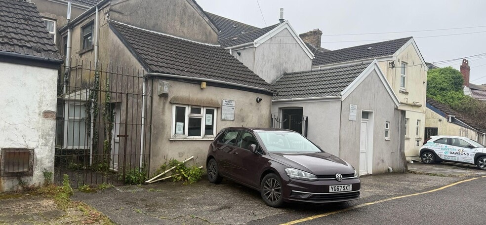 15 Murray St, Llanelli to rent - Building Photo - Image 2 of 3