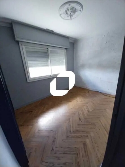 Industrial in Eysines to rent - Building Photo - Image 3 of 8