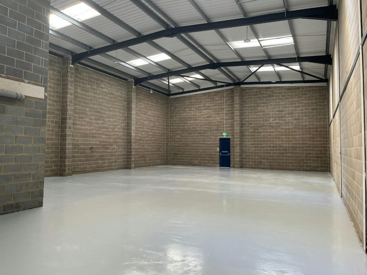 Enterprise Way, Hemel Hempstead to rent Interior Photo- Image 1 of 4