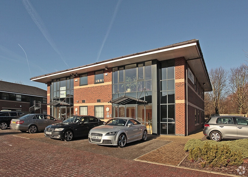 Webster Ct, Warrington to rent - Building Photo - Image 2 of 2