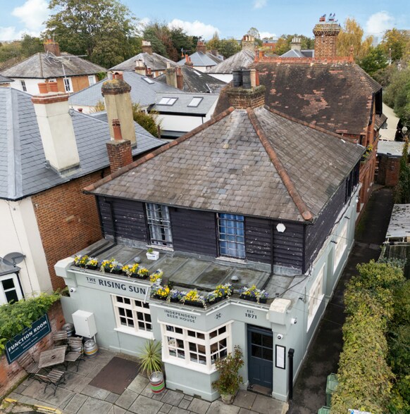 14 Heathcote Rd, Epsom for sale - Primary Photo - Image 1 of 1