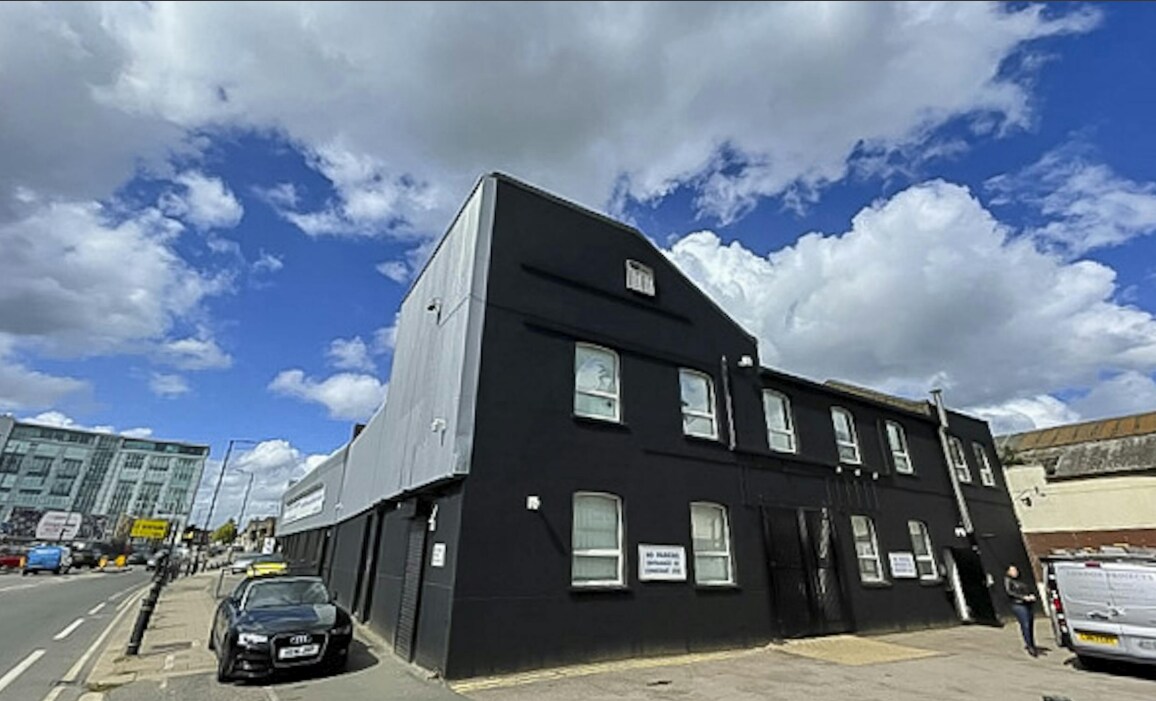 101-113 Scrubs Ln, London to rent Building Photo- Image 1 of 4