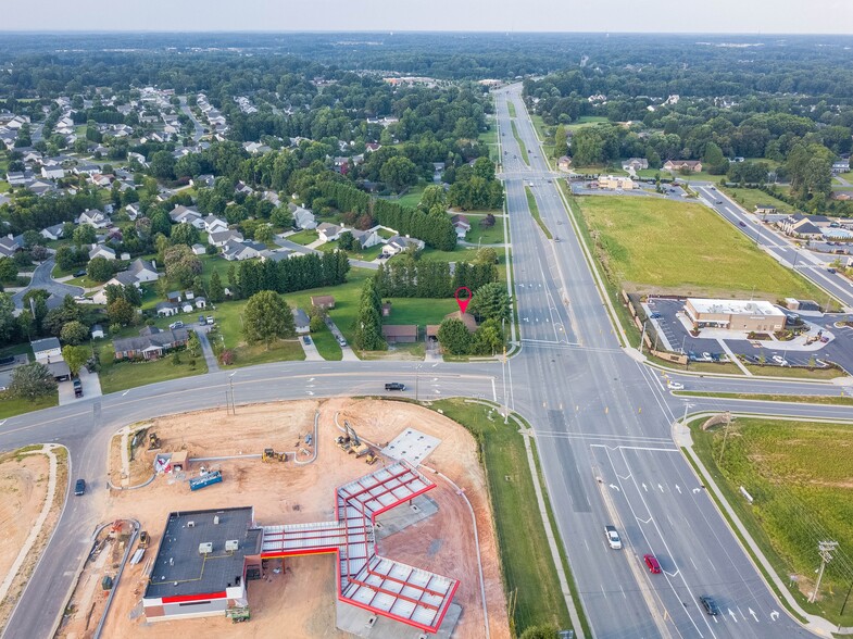 1490 Union Cross Rd, Kernersville, NC for sale - Building Photo - Image 1 of 16