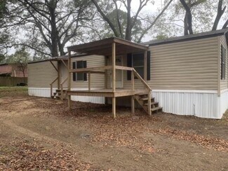 More details for 3708 Commerce St, Damon, TX - Specialist for Sale