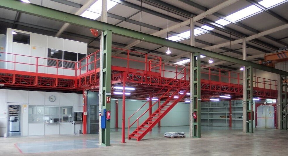 Industrial in Sant Vicenç dels Horts, Barcelona to rent - Interior Photo - Image 2 of 3