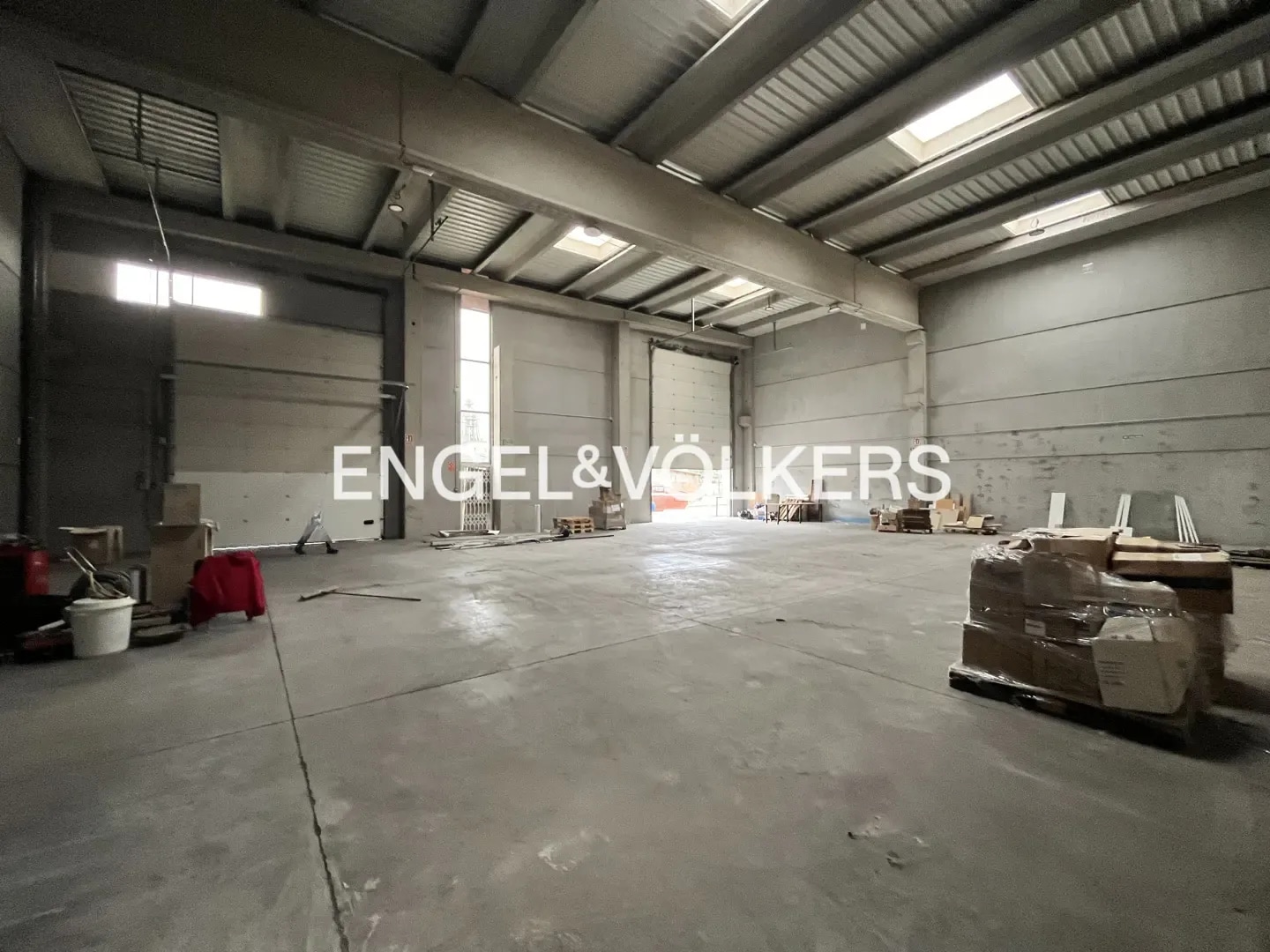 Industrial in Montornès del Vallès, Barcelona to rent Interior Photo- Image 1 of 12