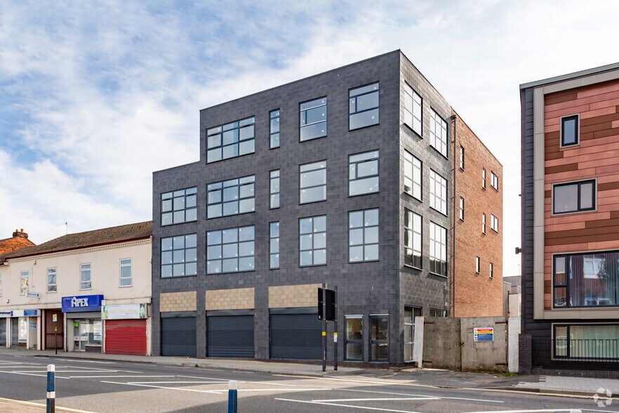 3 Bull St, West Bromwich B70 6EU