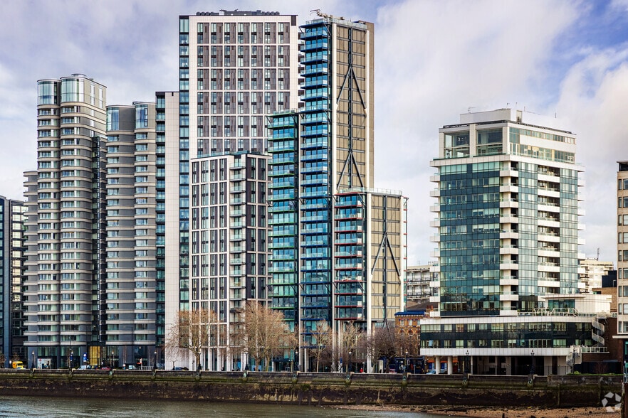 Albert Embankment, London for sale - Primary Photo - Image 1 of 1