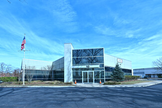 More details for 10 Commerce Dr, Hauppauge, NY - Industrial for Rent