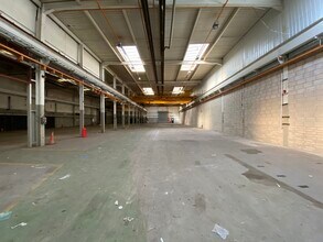 North Works, Bromyad Works Rd, Worcester to rent Interior Photo- Image 1 of 3
