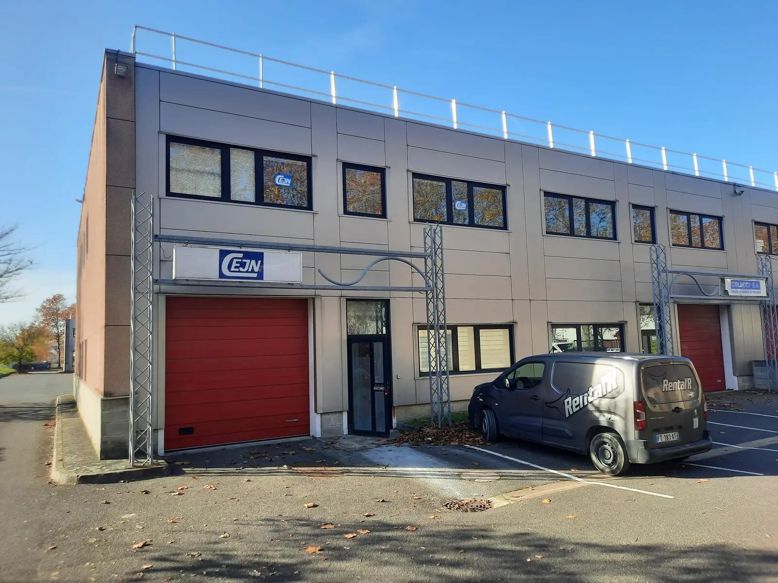 Light Industrial in Bondoufle to rent Building Photo- Image 1 of 5