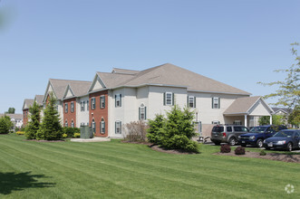 25 Willowbrook Rd, Queensbury, NY for sale Primary Photo- Image 1 of 1