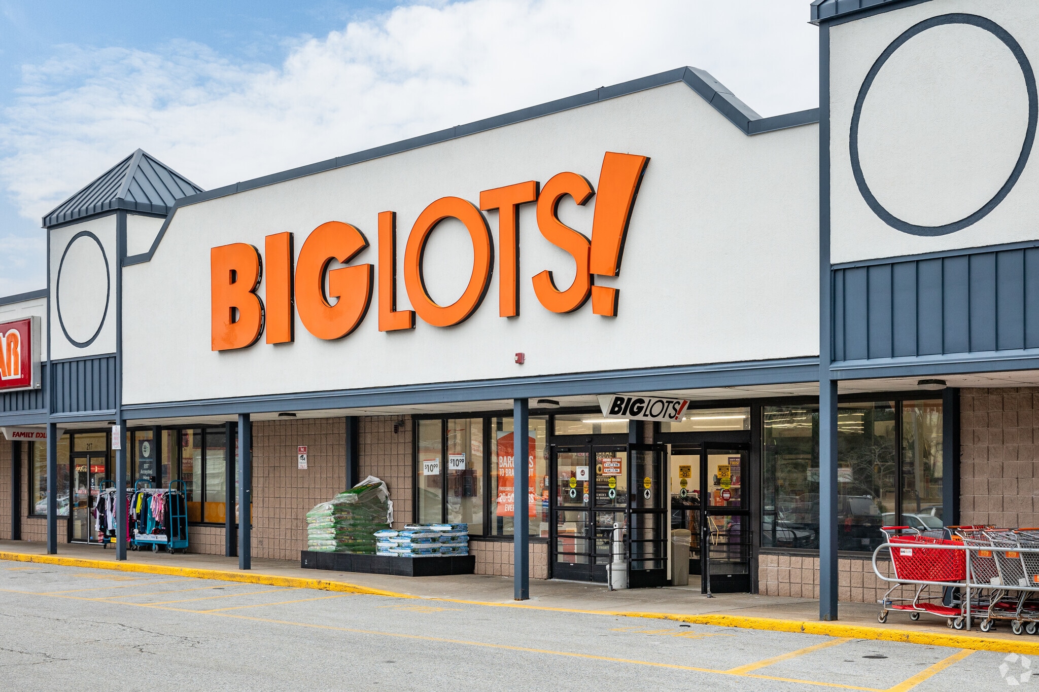 219 S Main St, Attleboro, MA to rent Building Photo- Image 1 of 9