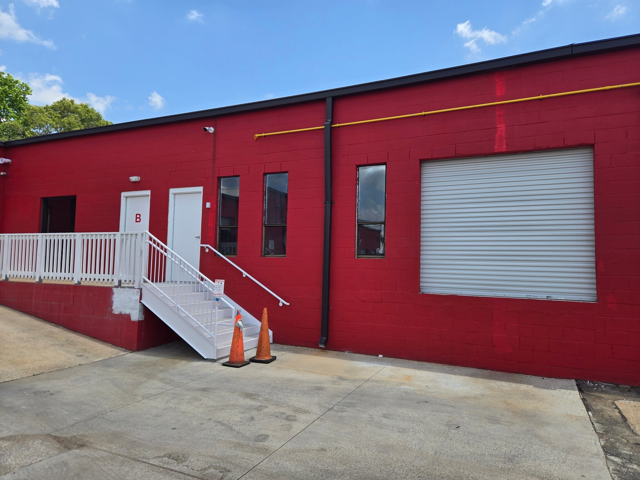 1803 Associates Ln, Charlotte, NC to rent Building Photo- Image 1 of 8