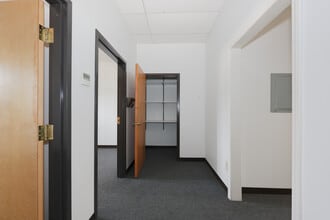 2 Industrial Park Dr, Concord, NH to rent Building Photo- Image 2 of 4