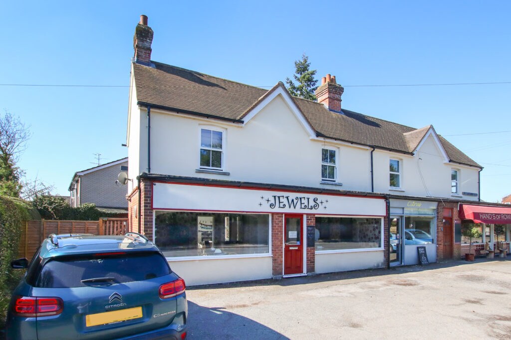 The Long Rd, Farnham for sale Primary Photo- Image 1 of 1