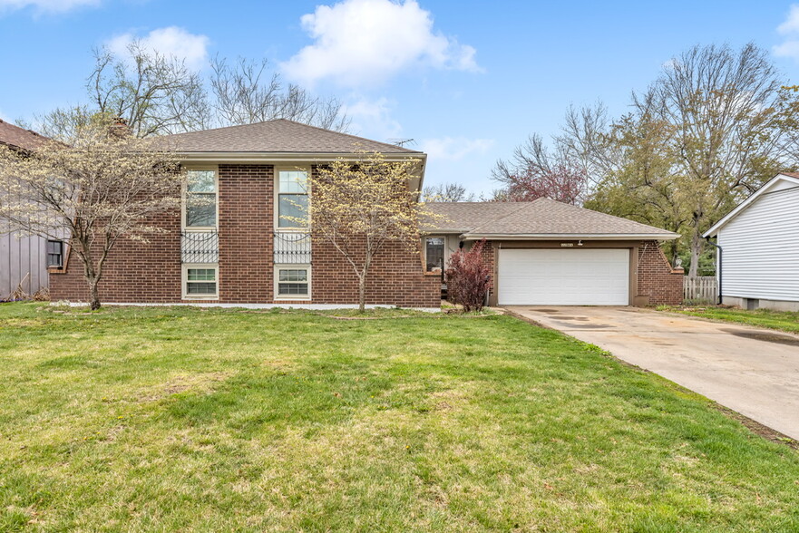 11104 E 74th St, Raytown, MO for sale - Primary Photo - Image 1 of 1