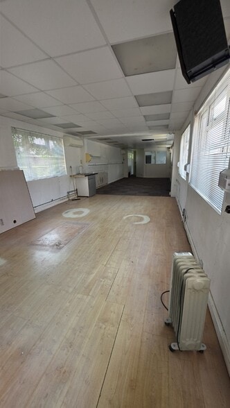 105-111 Rear Of, Walton-On-Thames for sale - Interior Photo - Image 3 of 4