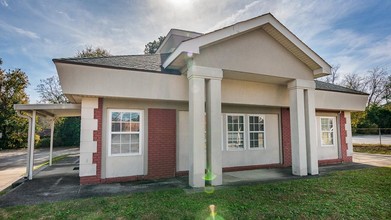 2342 Warm Springs Rd, Columbus, GA for rent Primary Photo- Image 1 of 31