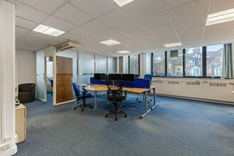 184 High St, Berkhamsted to rent Interior Photo- Image 1 of 6