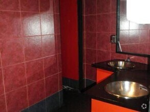 Retail in Fuenlabrada, Madrid to rent Interior Photo- Image 2 of 5