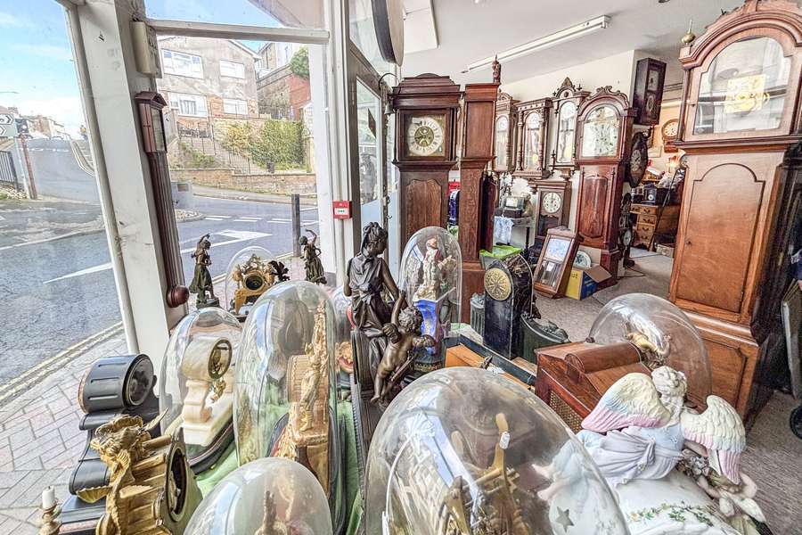 94 High St, Ventnor for sale Building Photo- Image 1 of 6