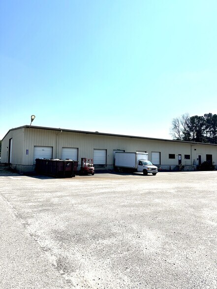 1559 Wilmington Hwy, Fayetteville, NC for rent - Building Photo - Image 1 of 7