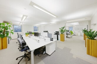 23 Cromwell Pl, London to rent Interior Photo- Image 1 of 10