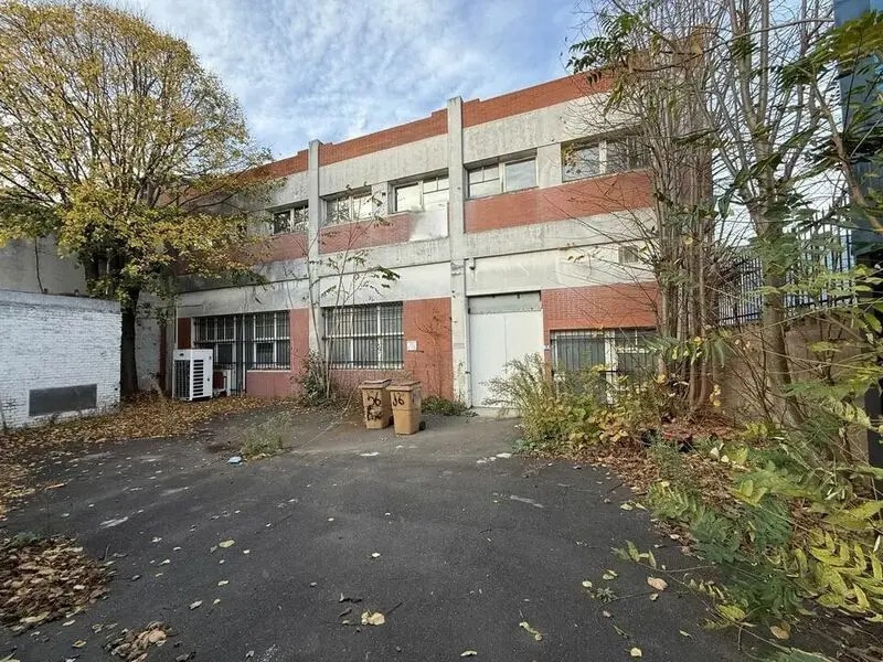 Light Industrial in Aubervilliers to rent Building Photo- Image 1 of 7