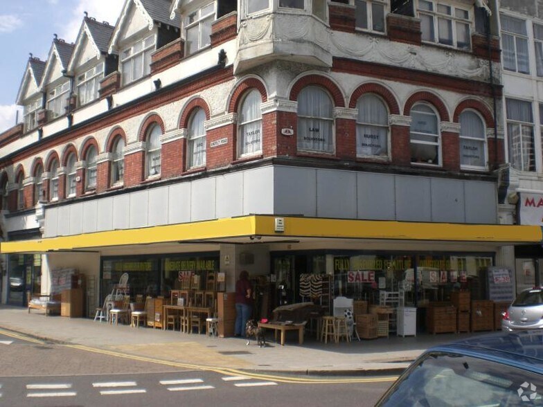 153-155 Hamlet Court Rd, Westcliff On Sea for sale - Primary Photo - Image 1 of 1